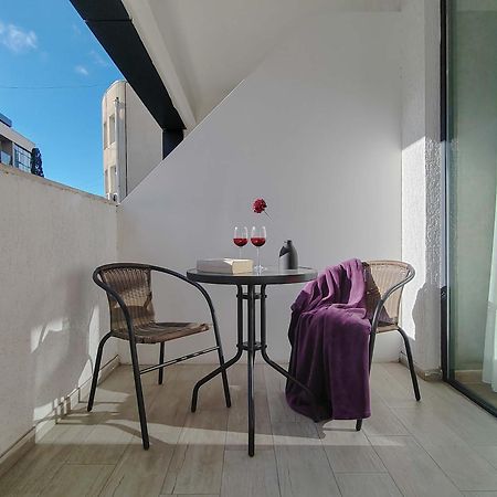 Round Garden Hotel Tbilisi ภายนอก รูปภาพ